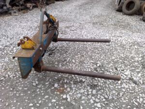 Bale Handler