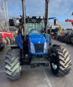 New Holland T5070 With NH 100FL Loader