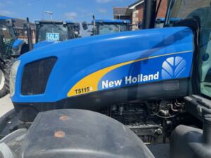 New Holland TS115A