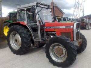 Massey Ferguson 390