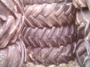 Part Worn 650/75/R32 Tyres & Wheels