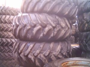 Part Worn Tractor Grip Flotation Tyres Or Wheels