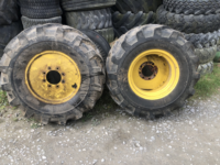 Pair 405/70-20 8 Stud NH Combine Wheels