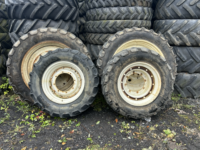 Full Set NH Row Crops 380/90R46 & 380/85R30