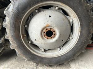 MF 320/85R32 (12.4R32) Wheels