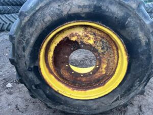 Michelin 900/50R42 & 710/55R30 10 Stud Wheels