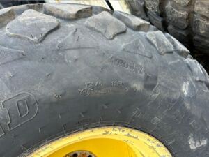 Full Set JD Grass Wheels - 23.1-26 & 500/60x22.5