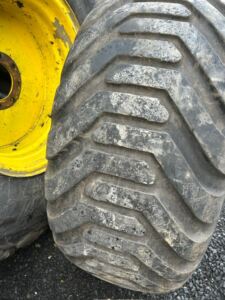 Full Set JD Grass Wheels - 23.1-26 & 500/60x22.5