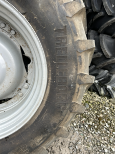 Full Set MF Wheels - 420/85R34 & 340/85R24