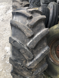 Pair 405/70-20 8 Stud NH Combine Wheels