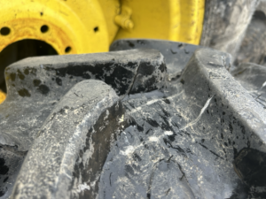 Full Set JD Wheels 480/70R30 & 320/70R24