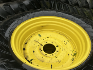 John Deere 6R150 Wheels - 650/65R38 & 540/65R28