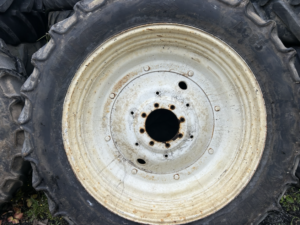 Full Set NH Row Crops 380/90R46 & 380/85R30