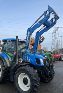 New Holland (Stoll) 740TL