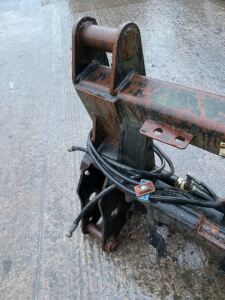 Quicke Q Series Hydraulic Locking Headstock