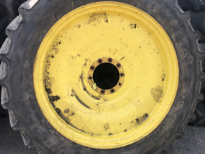 Set JD Row Crop Wheels - 380/90R50 & 340/85R36