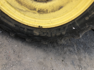 Set JD Row Crop Wheels - 380/90R50 & 340/85R36