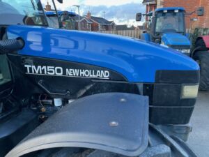 New Holland TM150
